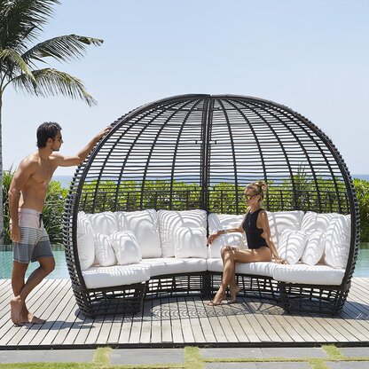 oversized outdoor daybed